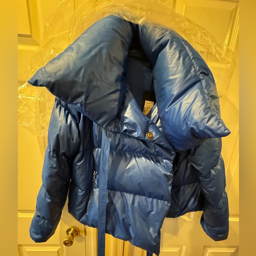 Bacon Pillow Collar asymmetrical puffer jacket Royal Blue L New with Tags - Picture 4 of 12